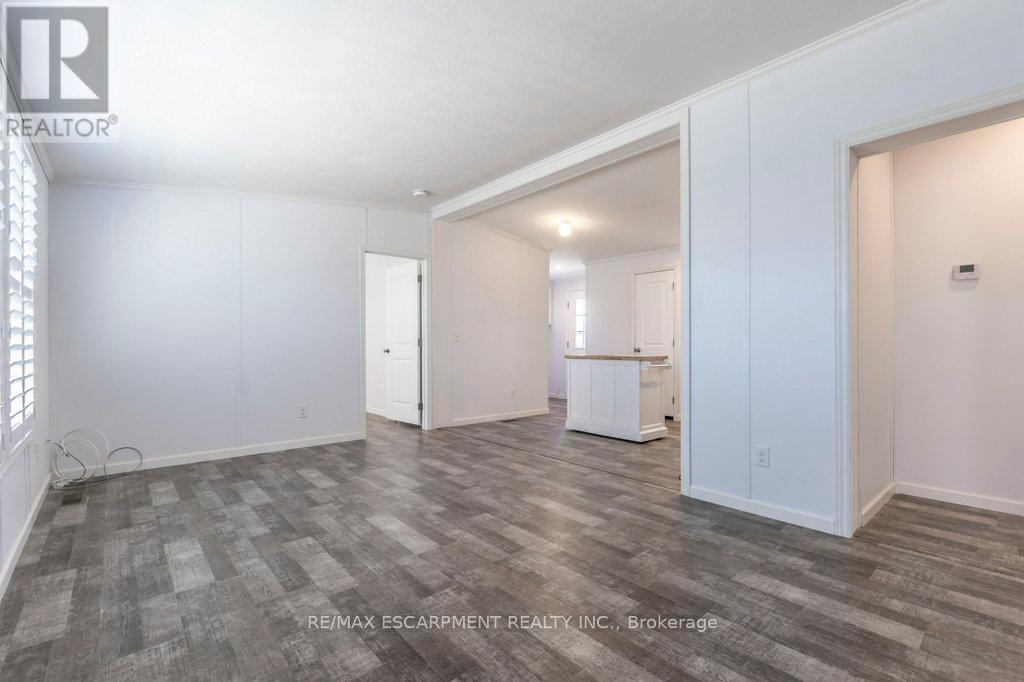 9 Hickory Hollow, Haldimand (Nanticoke), Ontario  N0A 1L0 - Photo 7 - X12155236