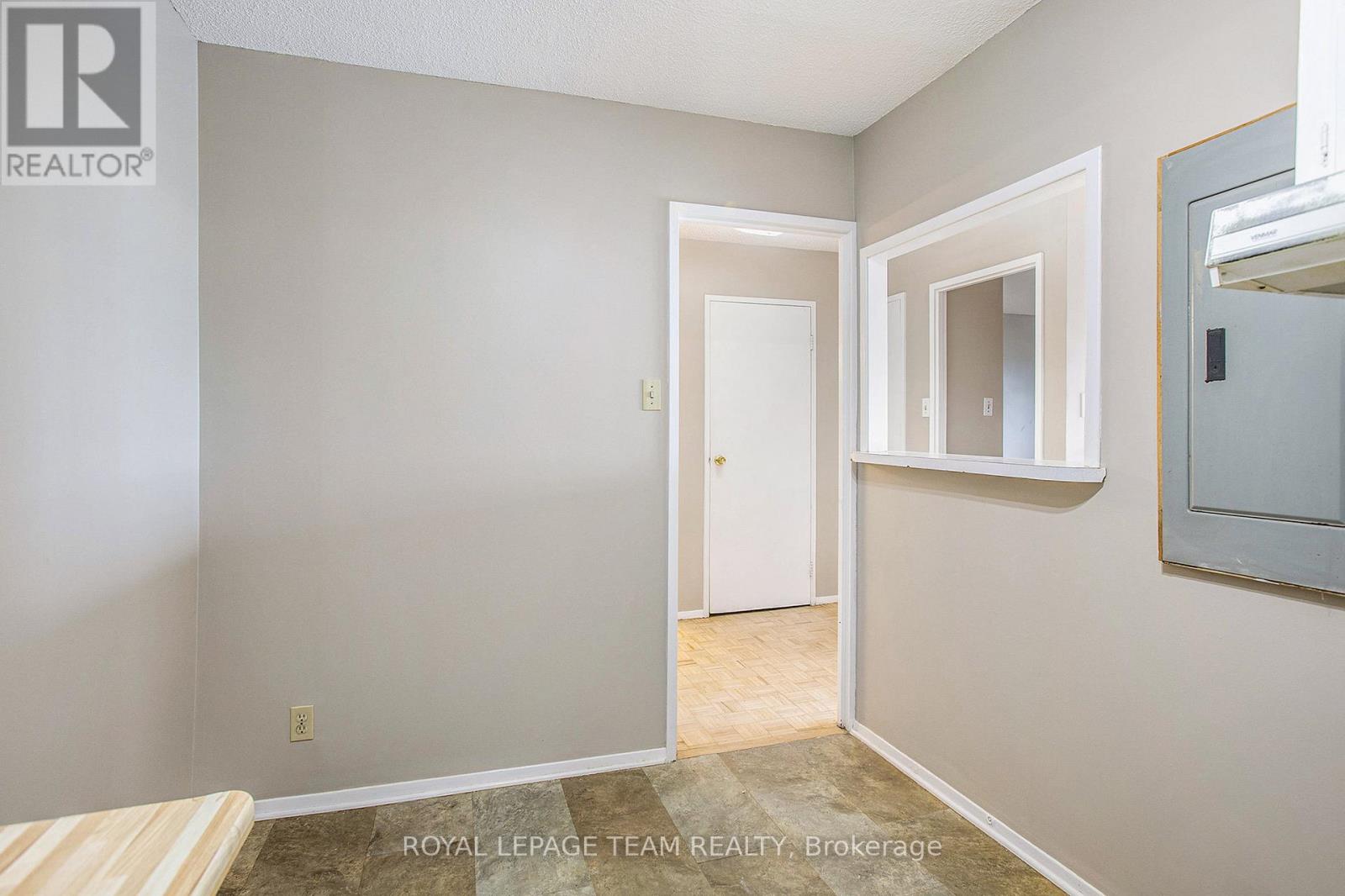 1606 - 158a Mcarthur Avenue, Ottawa, Ontario  K1L 7E7 - Photo 8 - X12155279