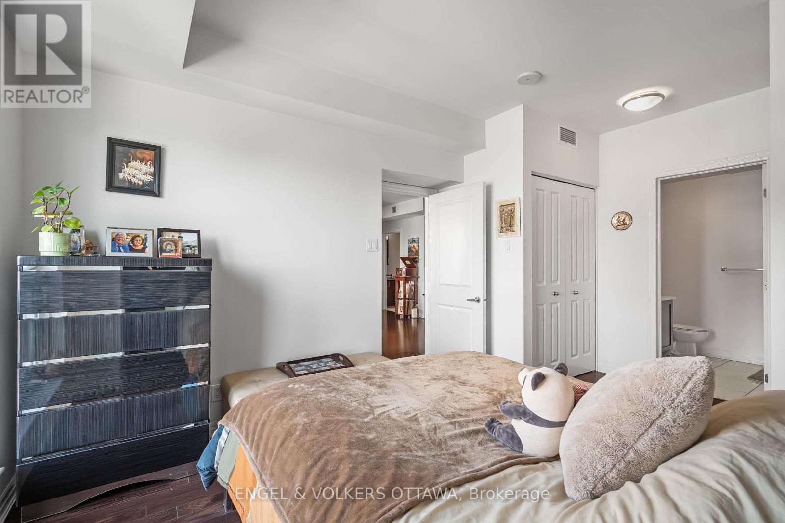 2502 - 242 Rideau Street, Ottawa, Ontario  K1N 0B7 - Photo 27 - X12155364