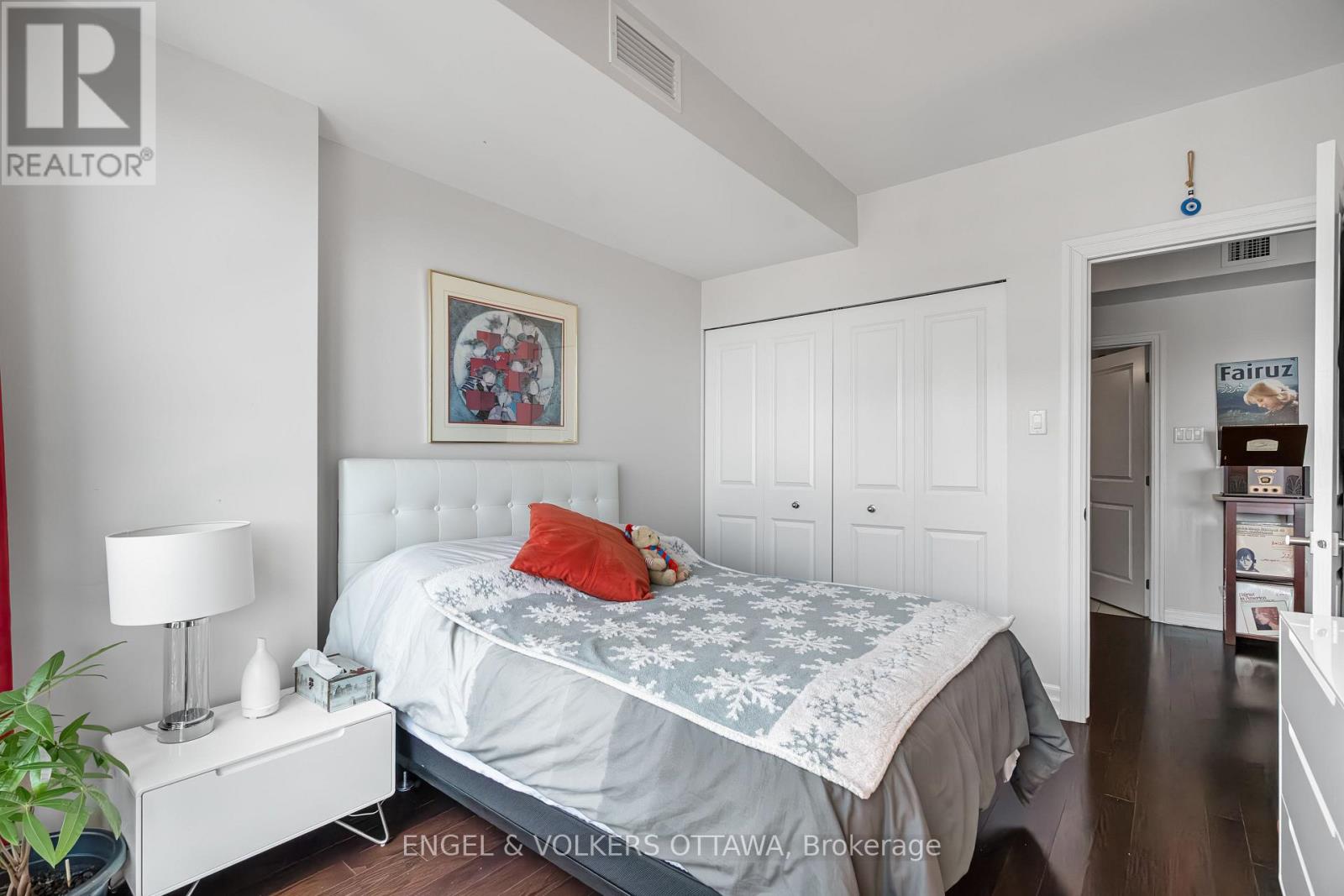 2502 - 242 Rideau Street, Ottawa, Ontario  K1N 0B7 - Photo 32 - X12155364