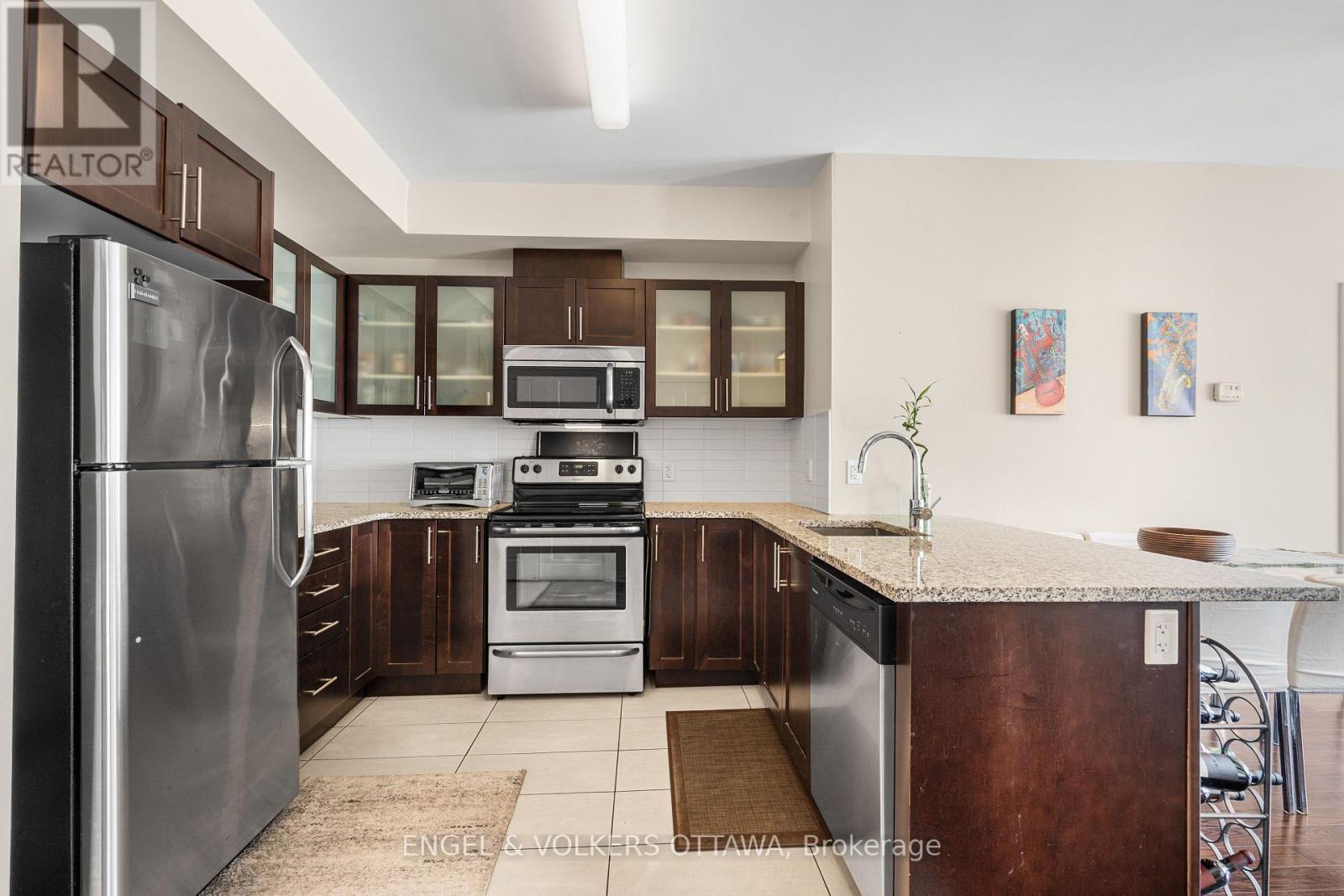 2502 - 242 Rideau Street, Ottawa, Ontario  K1N 0B7 - Photo 6 - X12155364