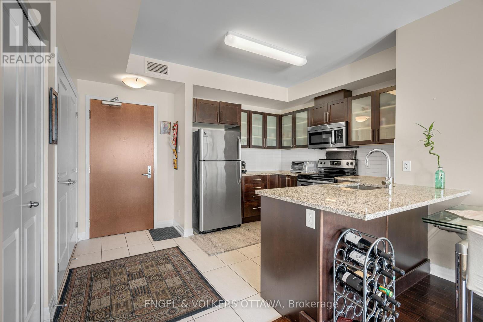 2502 - 242 Rideau Street, Ottawa, Ontario  K1N 0B7 - Photo 8 - X12155364