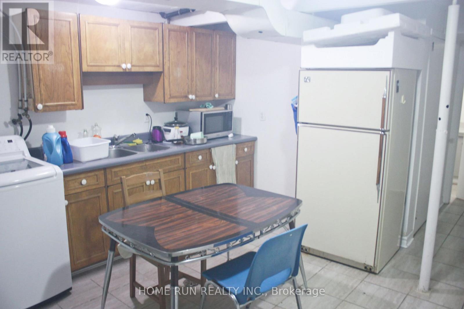 166 Withrow Avenue, Ottawa, Ontario  K2G 3N8 - Photo 11 - X12155425
