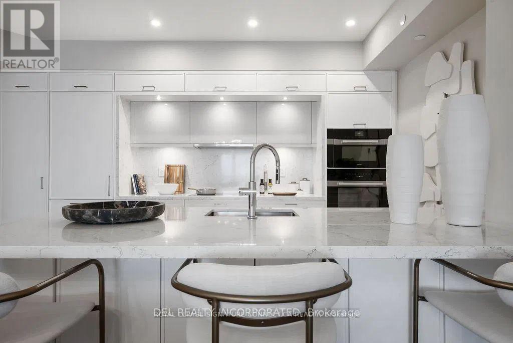 625 - 155 Merchants Wharf, Toronto, Ontario  M5A 0Y4 - Photo 1 - C12155360