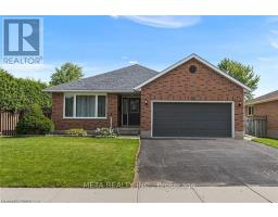 90 PENELOPE DRIVE, Kitchener, Ontario
