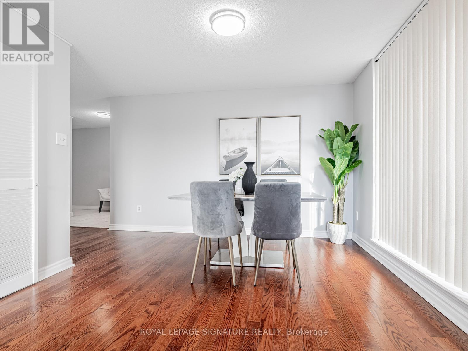 305 - 20 Harding Boulevard W, Richmond Hill, Ontario  L4C 9S4 - Photo 7 - N12155262