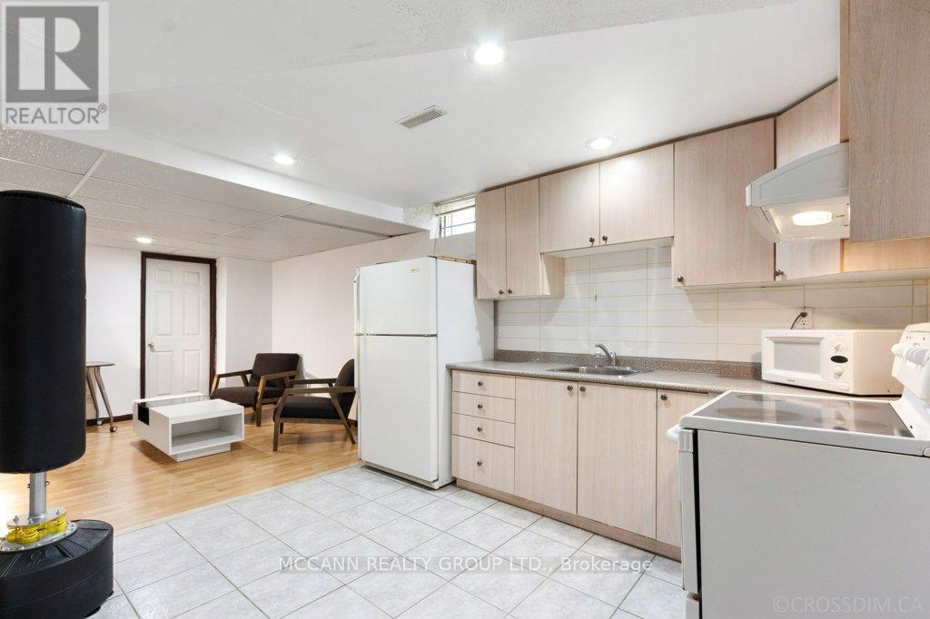 81 Stirling Crescent, Markham, Ontario  L3R 7J8 - Photo 27 - N12155283