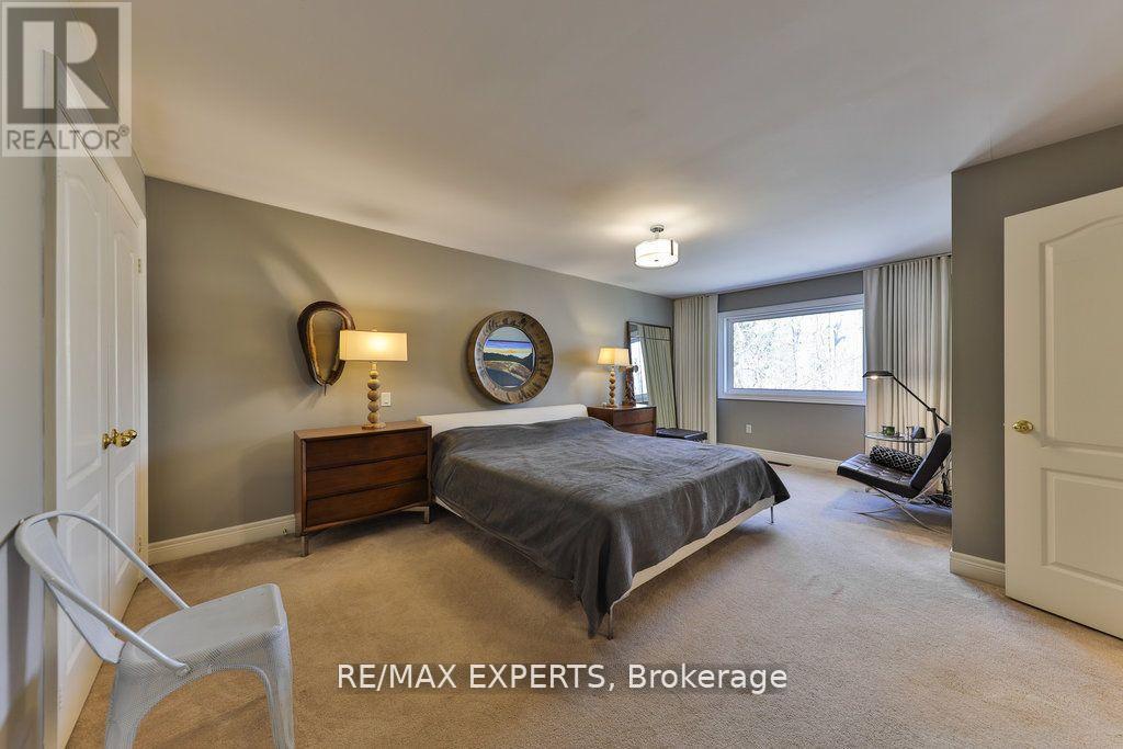 119 Westbury Court, Richmond Hill, Ontario  L4L 2S3 - Photo 20 - N12155309