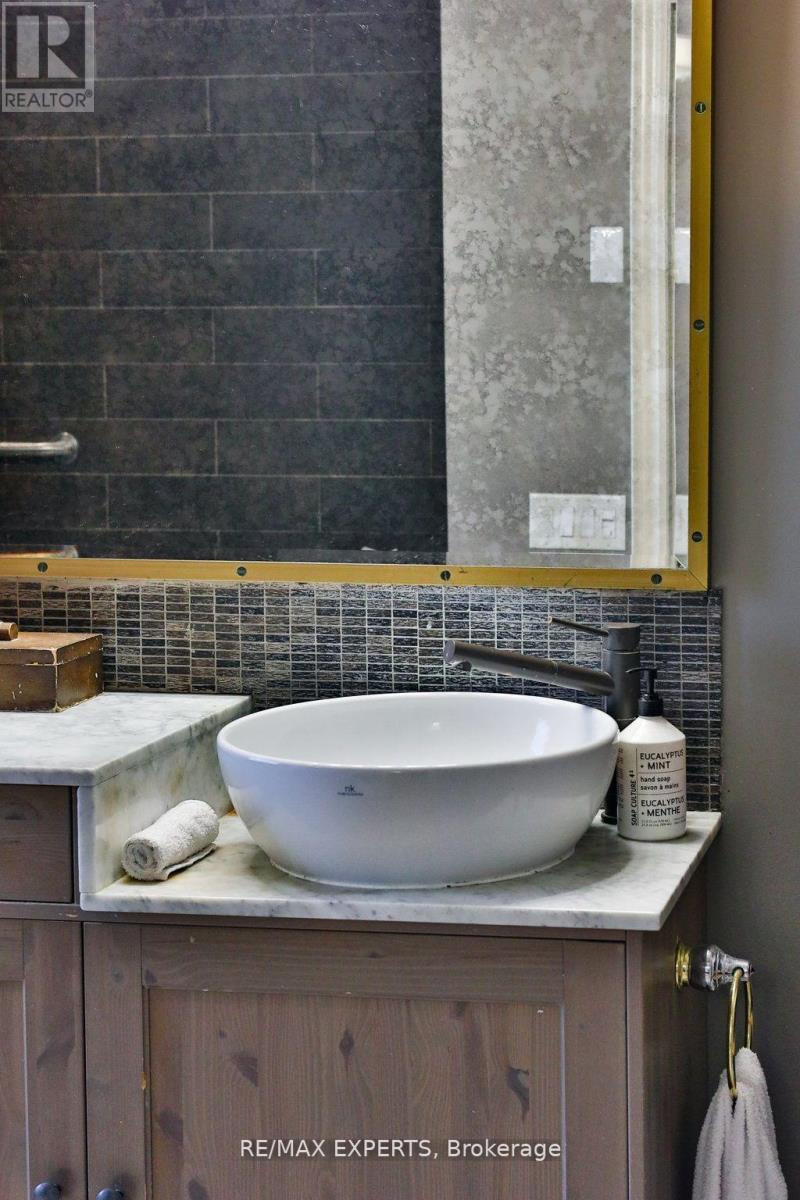 119 Westbury Court, Richmond Hill, Ontario  L4L 2S3 - Photo 25 - N12155309