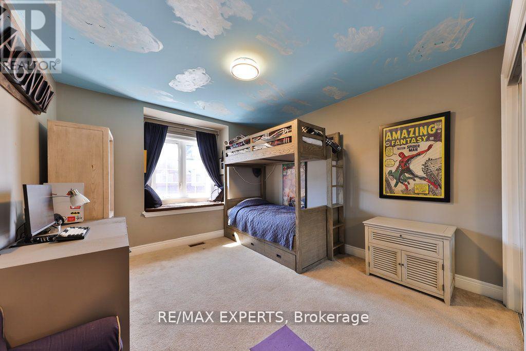 119 Westbury Court, Richmond Hill, Ontario  L4L 2S3 - Photo 30 - N12155309