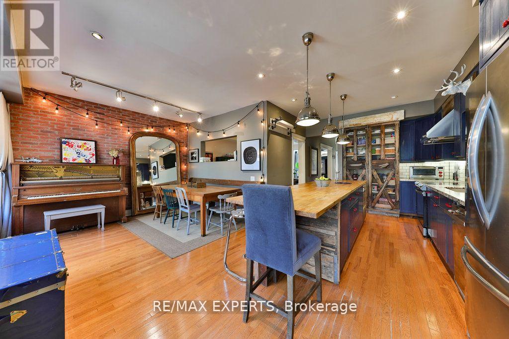 119 Westbury Court, Richmond Hill, Ontario  L4L 2S3 - Photo 9 - N12155309