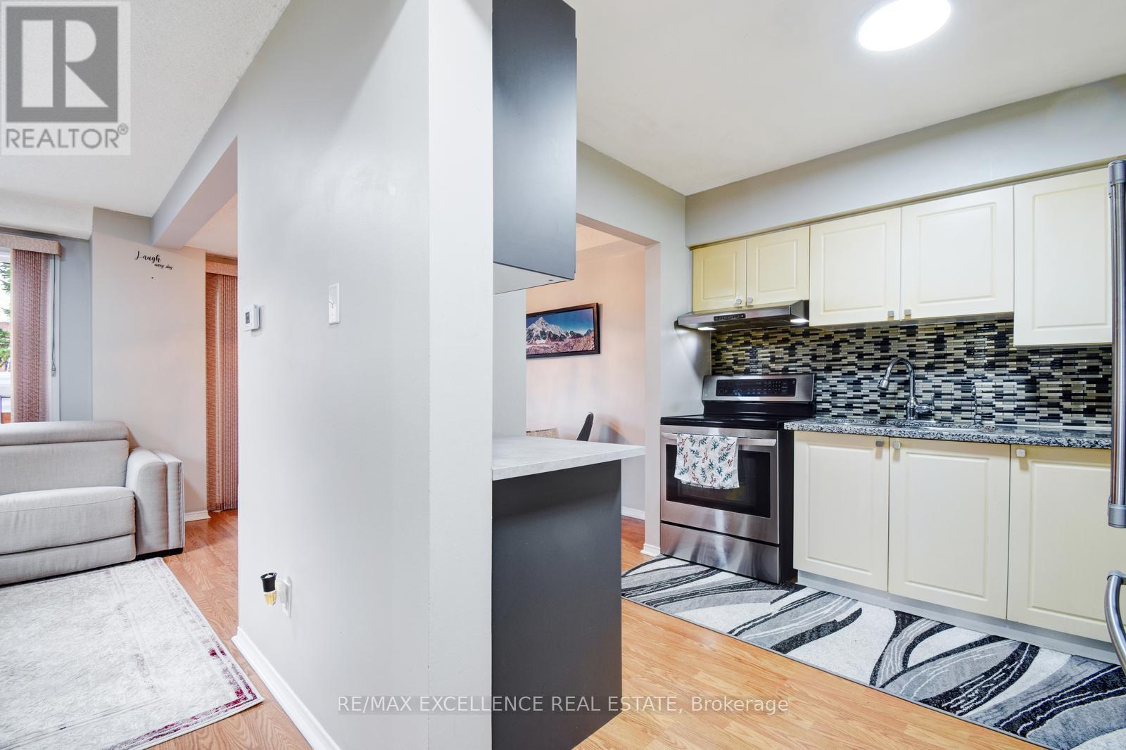 28 Mcknight Crescent, New Tecumseth, Ontario  L0G 1W0 - Photo 12 - N12155322