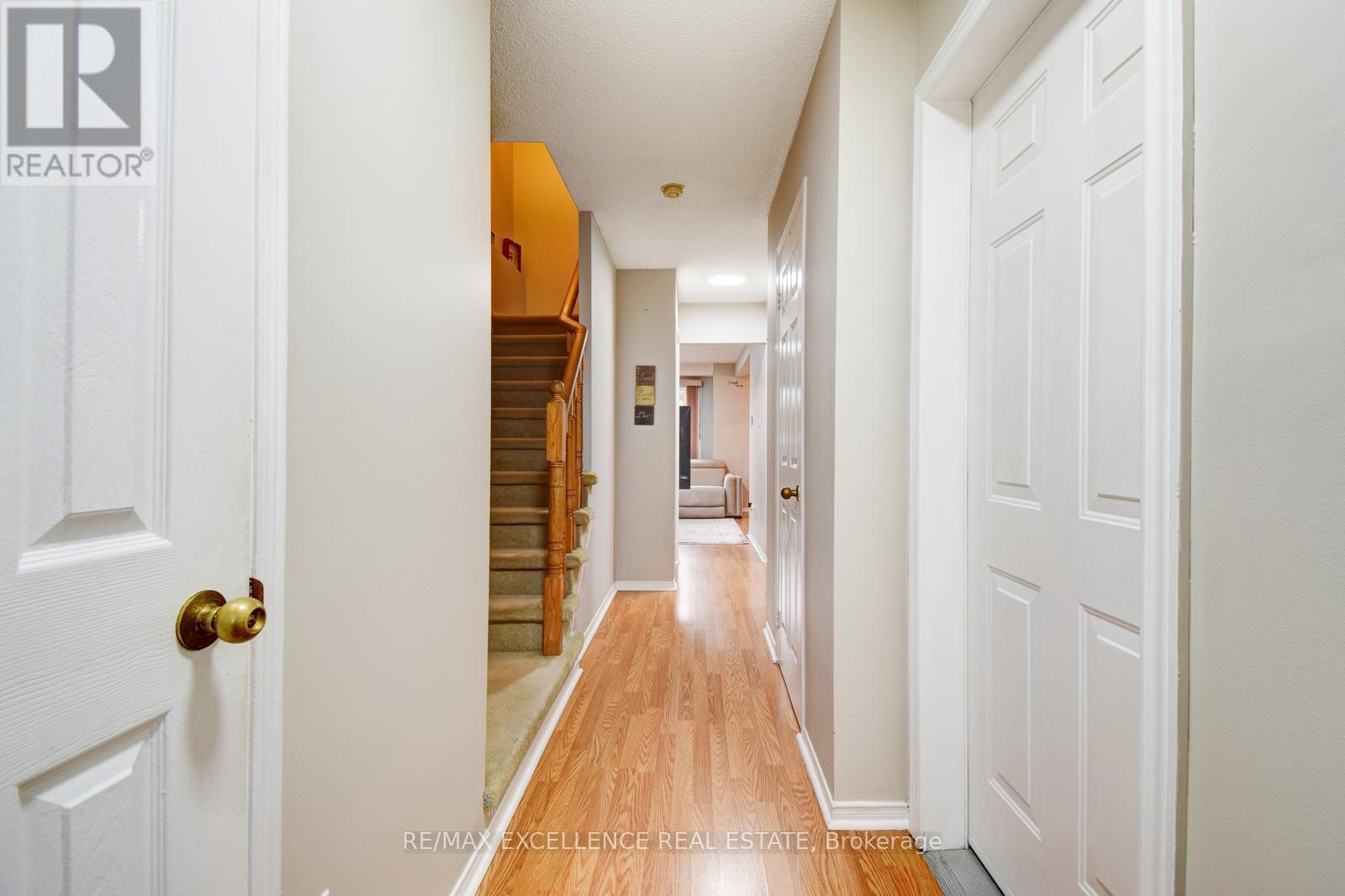 28 Mcknight Crescent, New Tecumseth, Ontario  L0G 1W0 - Photo 5 - N12155322