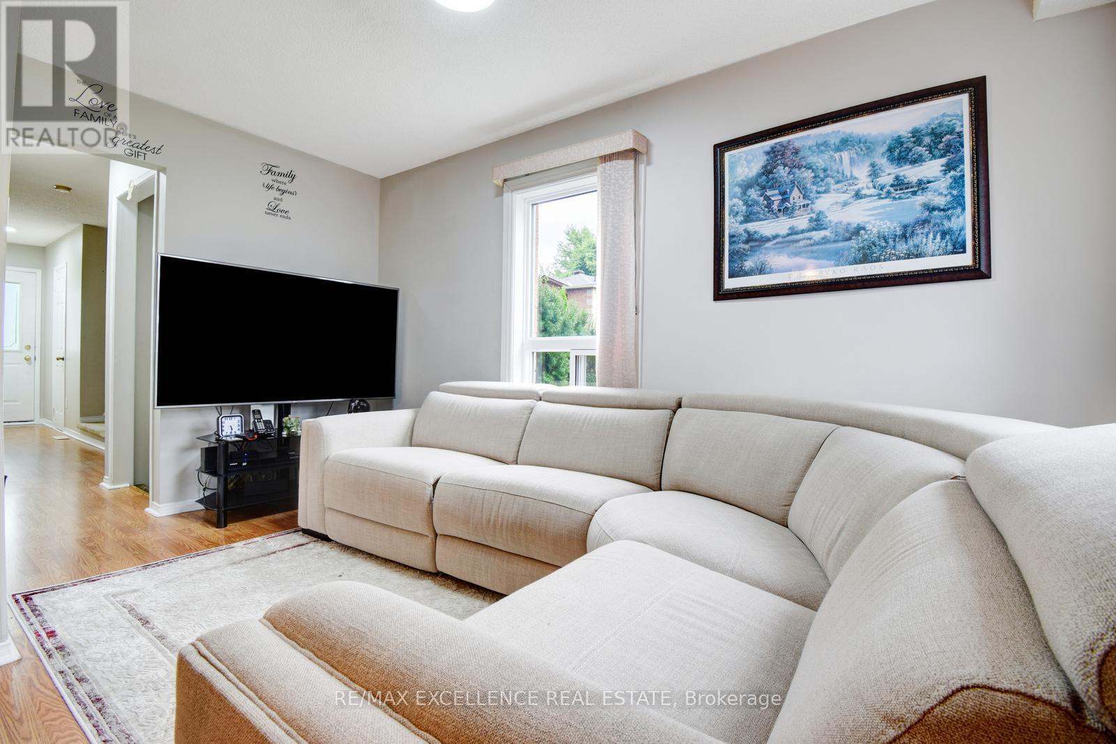 28 Mcknight Crescent, New Tecumseth, Ontario  L0G 1W0 - Photo 8 - N12155322