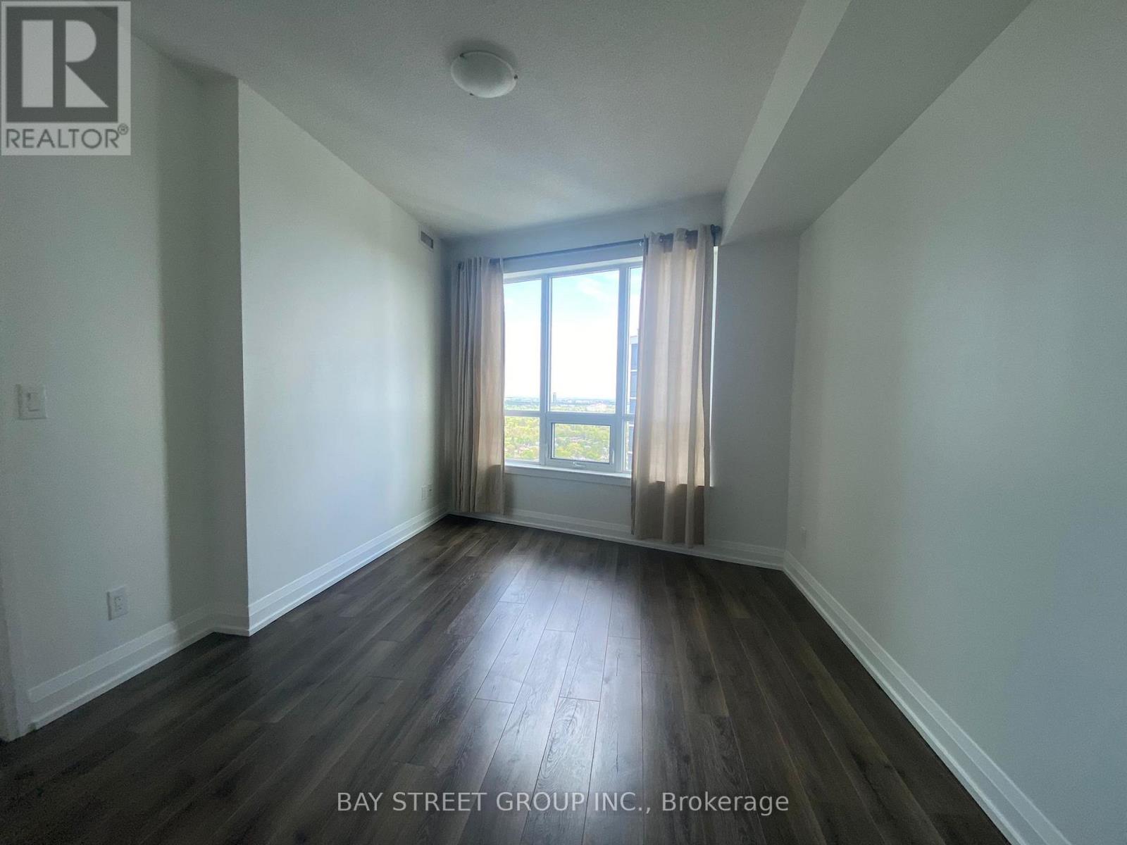 2132 - 7161 Yonge Street, Markham, Ontario  L3T 0C8 - Photo 9 - N12155374