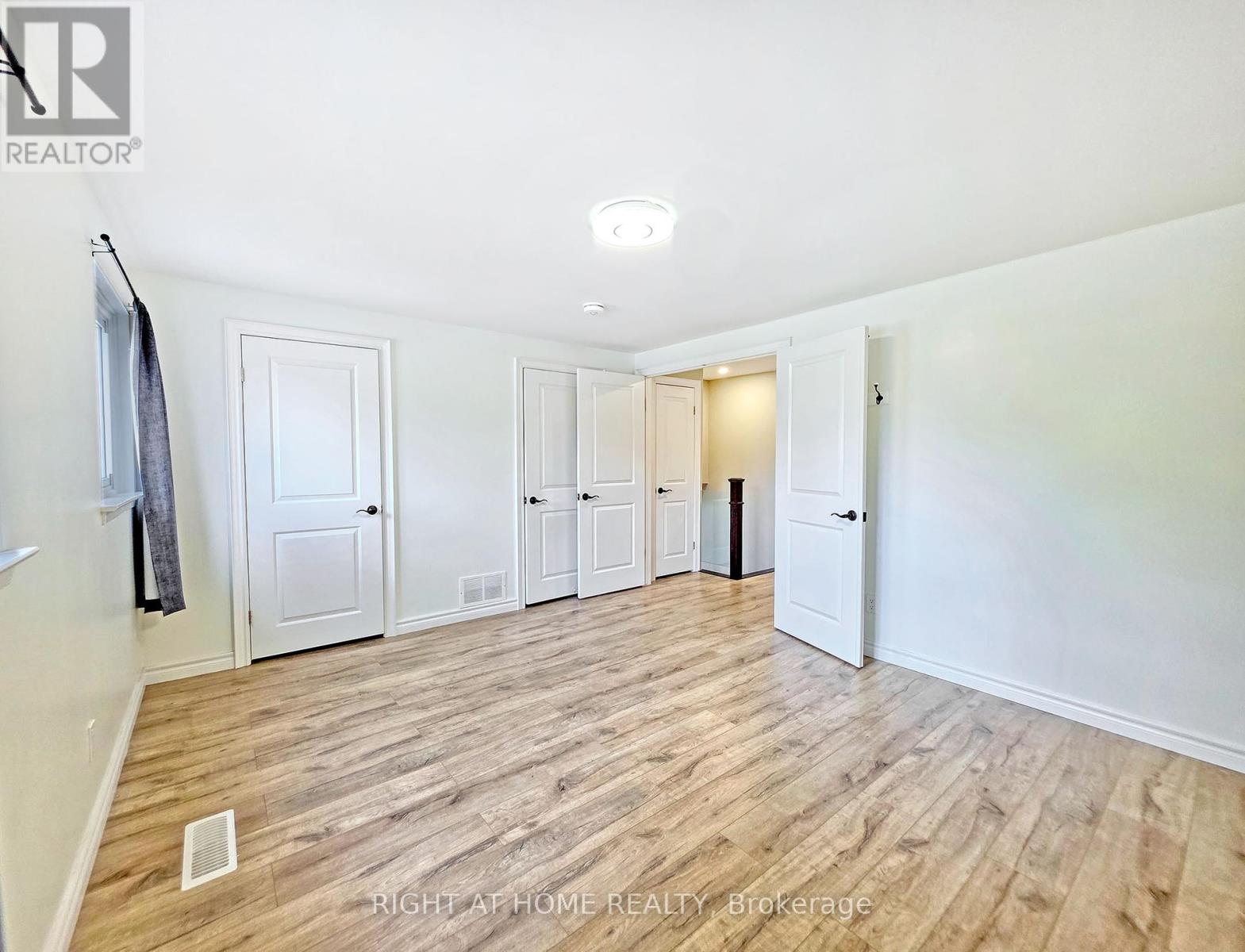 164 Springhead Gardens, Richmond Hill (North Richvale), Ontario  L4C 5C6 - Photo 11 - N12155377