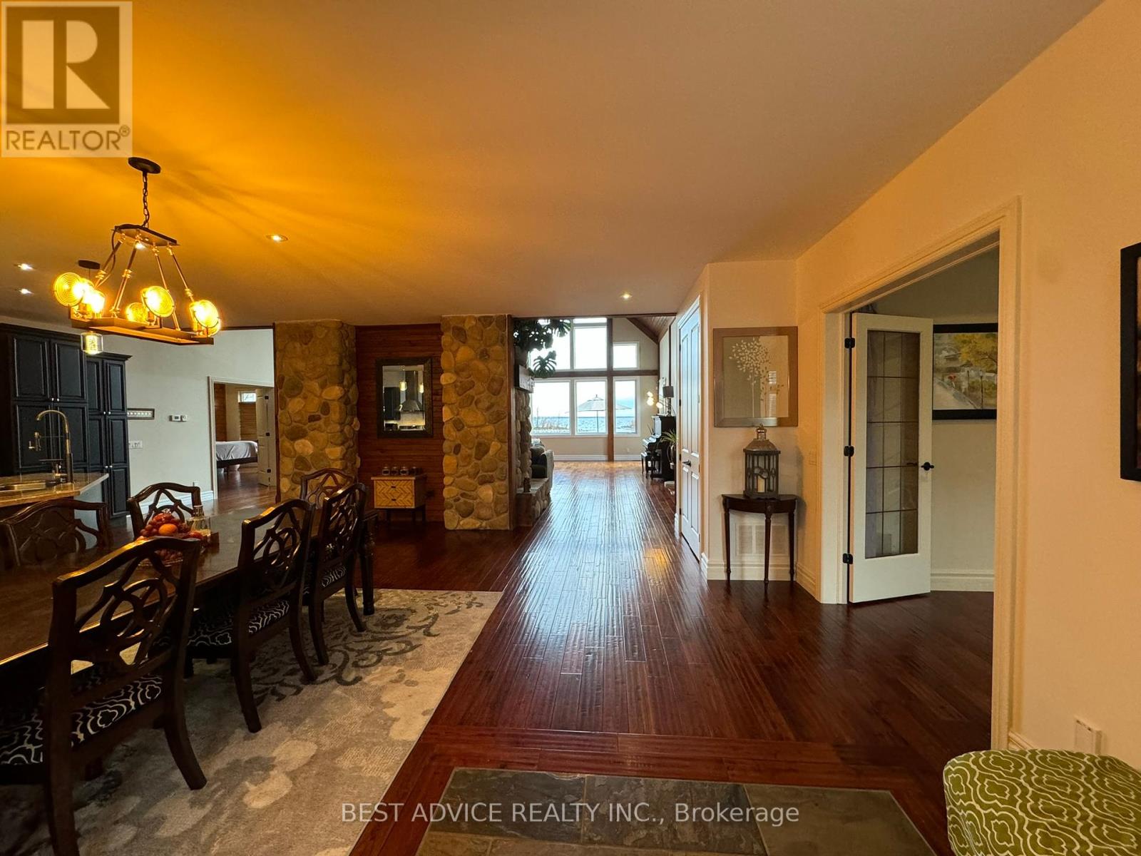 9 Fernwood Lane, Ramara, Ontario  L0K 1B0 - Photo 26 - S12155306