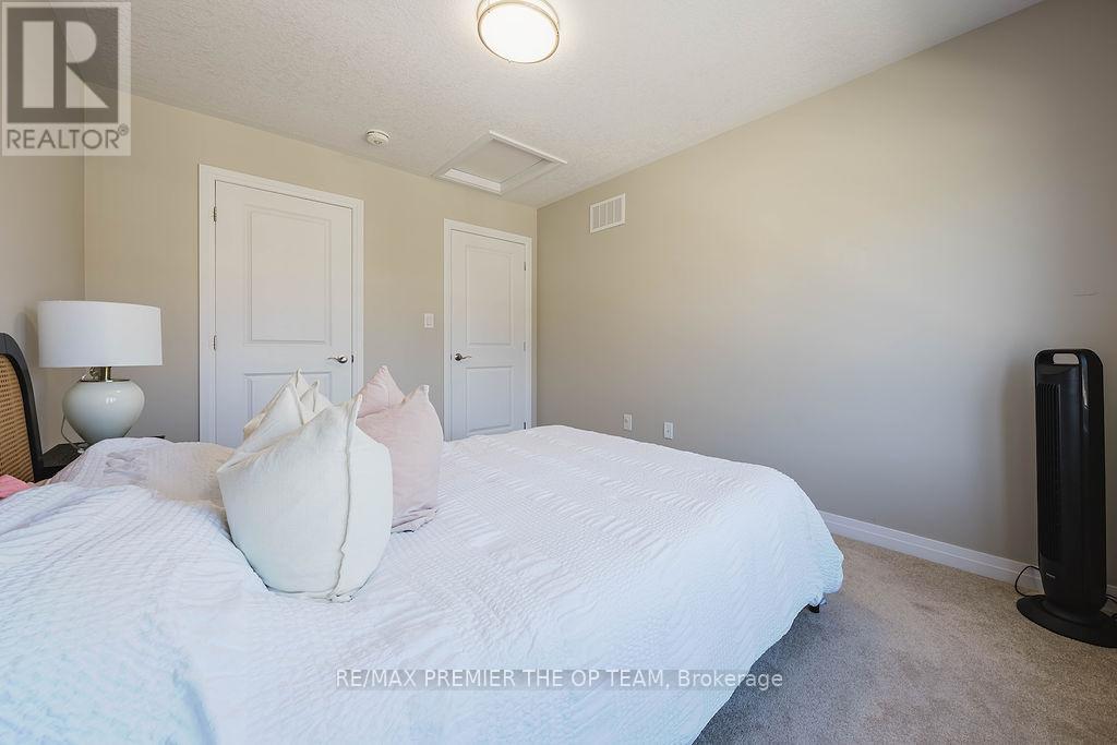 78 Sagewood Avenue, Barrie, Ontario  L9J 0K5 - Photo 23 - S12155392