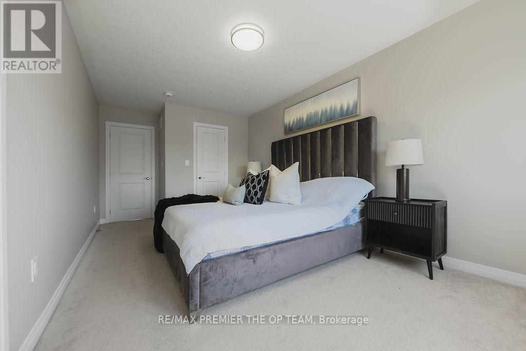 78 Sagewood Avenue, Barrie, Ontario  L9J 0K5 - Photo 27 - S12155392