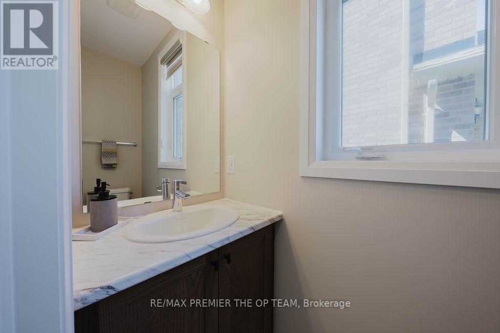 78 Sagewood Avenue, Barrie, Ontario  L9J 0K5 - Photo 7 - S12155392