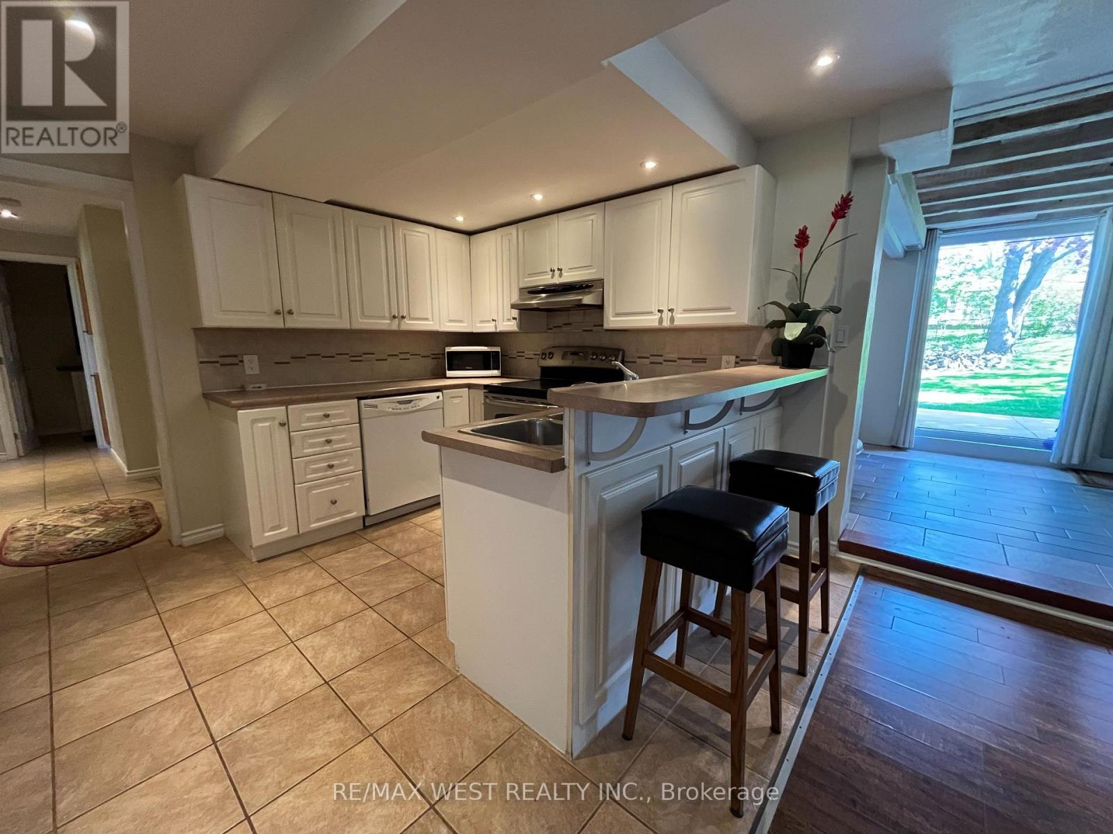 25 Norman Avenue, King, Ontario  L0G 1N0 - Photo 25 - N12063800