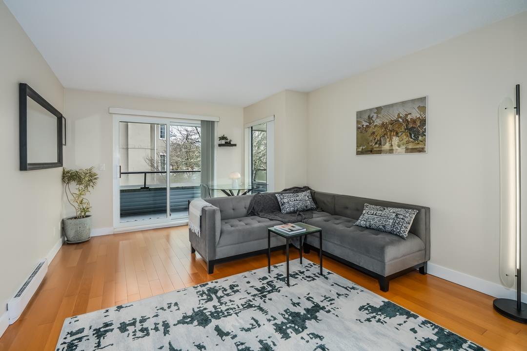 301 1341 George Street, White Rock, British Columbia  V4B 4A1 - Photo 2 - R3003831