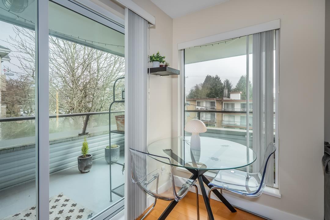 301 1341 George Street, White Rock, British Columbia  V4B 4A1 - Photo 3 - R3003831