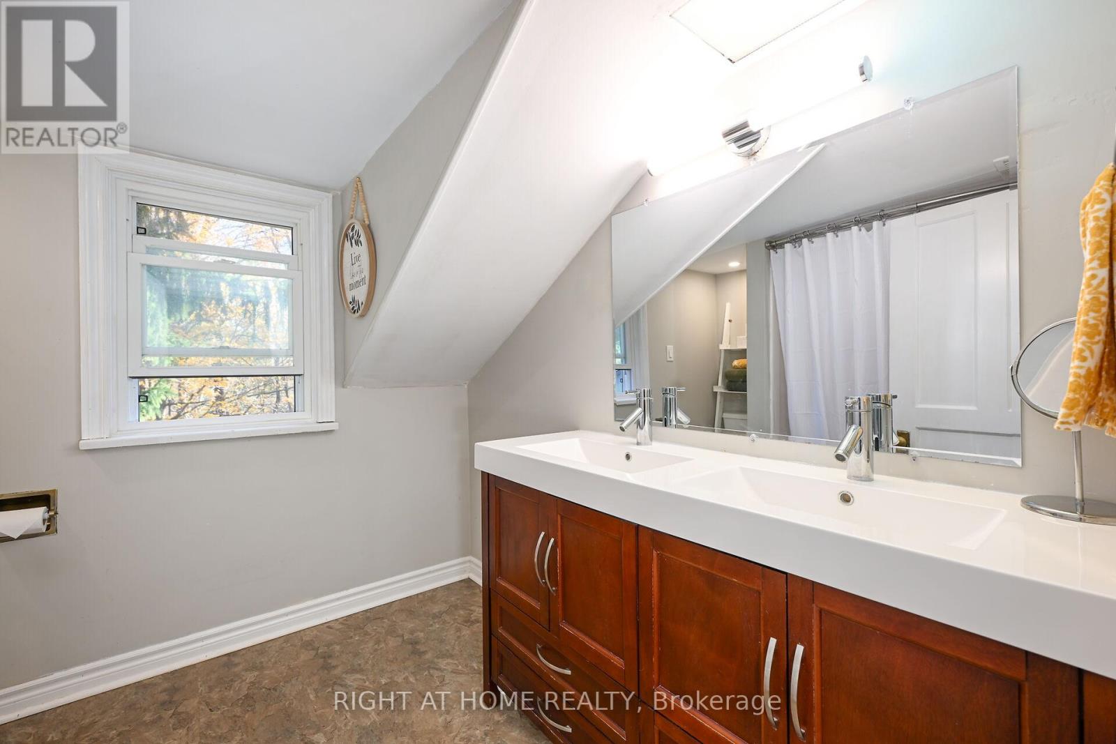 1396 Progreston Road, Hamilton, Ontario  L0R 1H3 - Photo 24 - X12152991