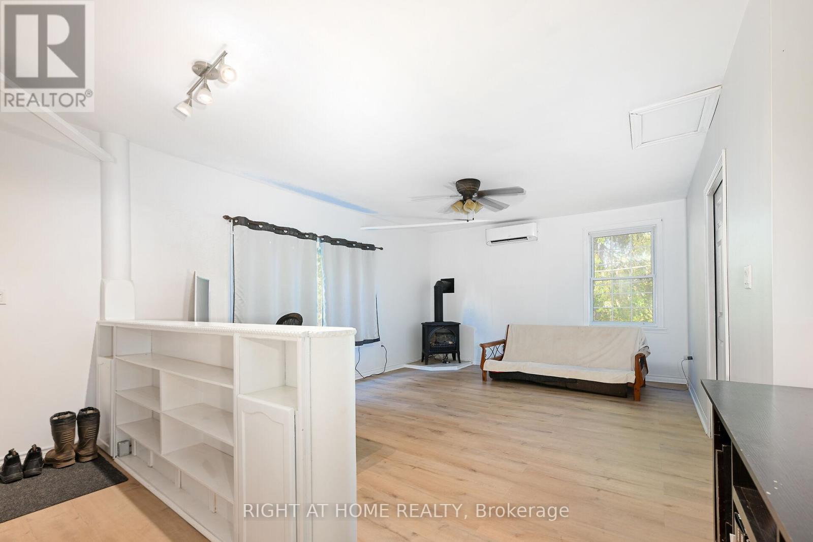 1396 Progreston Road, Hamilton, Ontario  L0R 1H3 - Photo 29 - X12152991
