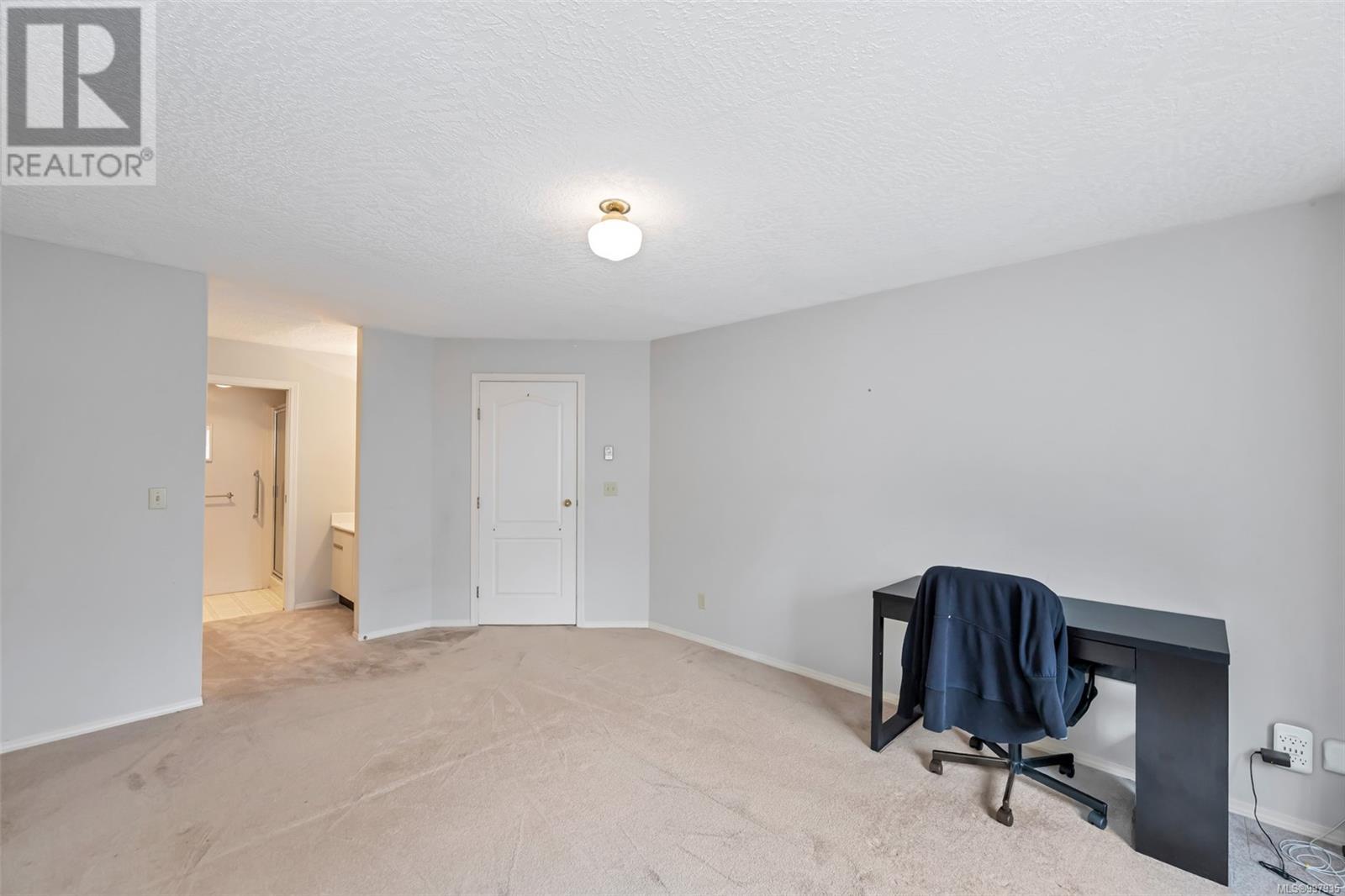 Property at 211 3921 Shelbourne St image 5