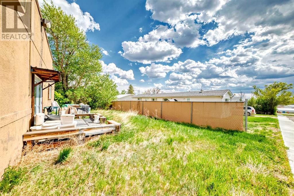 721 Broadway Street, Standard, Alberta  T0J 3G0 - Photo 10 - A2220672