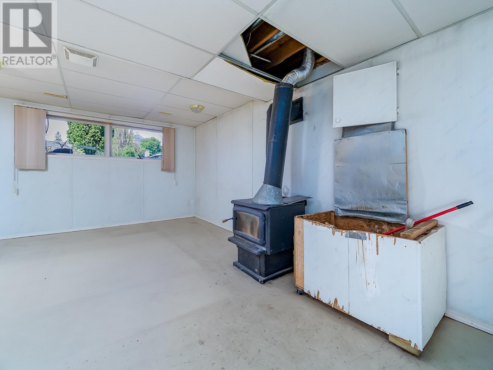710 8th Street, Golden, British Columbia  V0A 1H0 - Photo 20 - 10348325