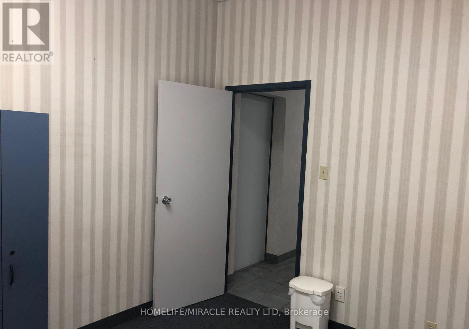 12 - 975 Midway Boulevard, Mississauga, Ontario  L5T 2C6 - Photo 13 - W12155277