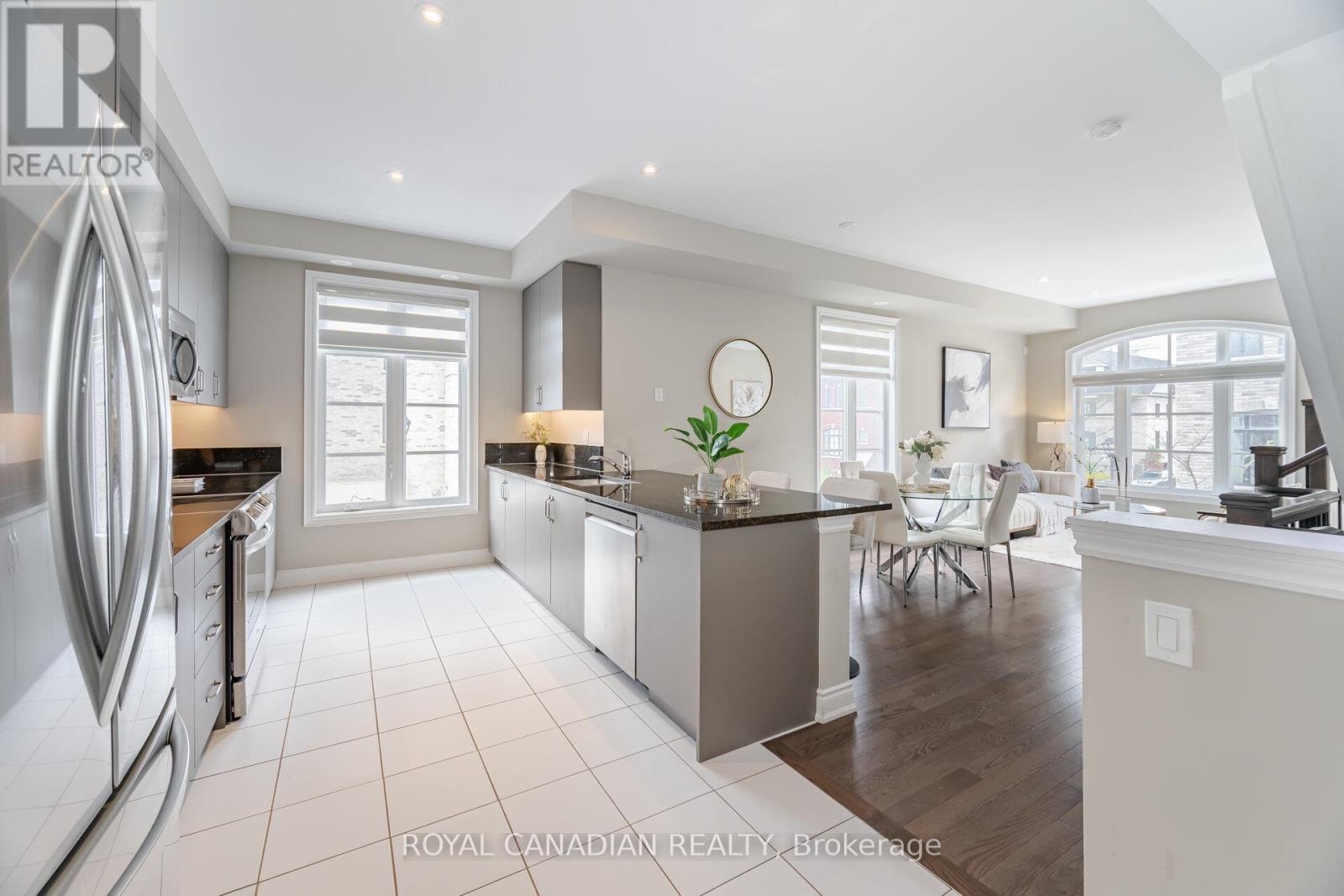 156 - 50 Lunar Crescent, Mississauga, Ontario  L5M 2R4 - Photo 11 - W12155302