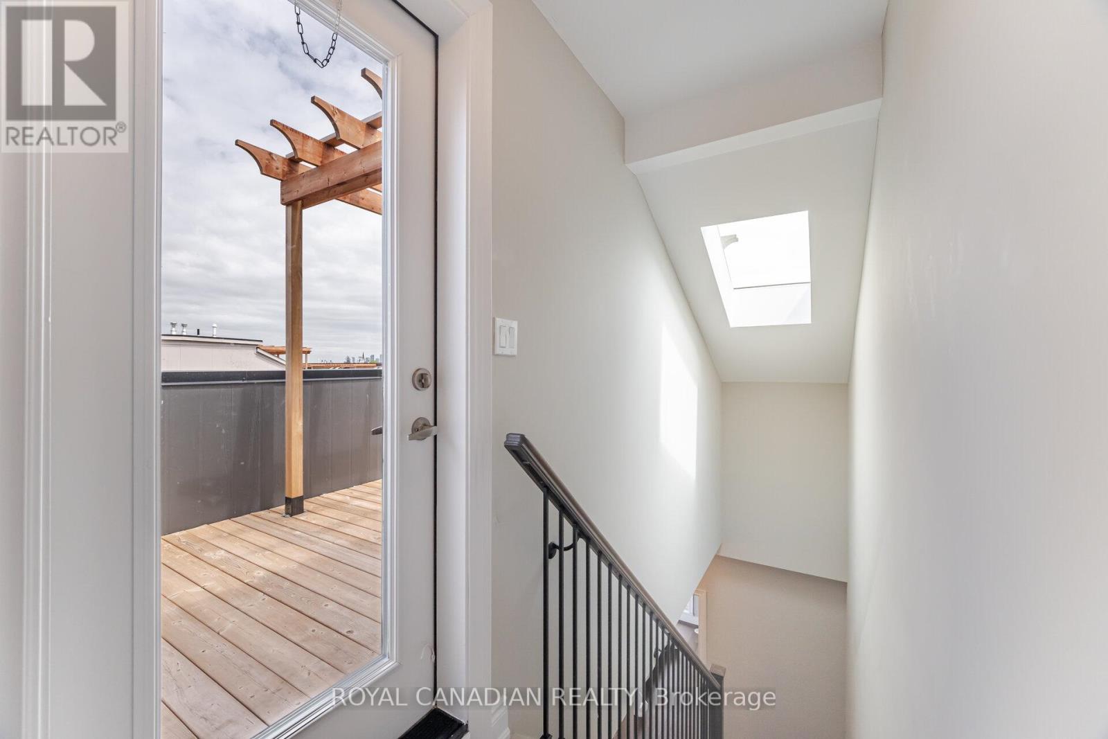 156 - 50 Lunar Crescent, Mississauga, Ontario  L5M 2R4 - Photo 35 - W12155302