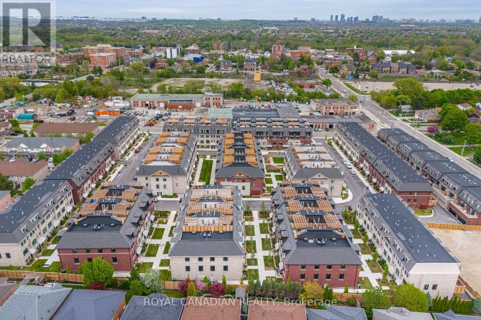 156 - 50 Lunar Crescent, Mississauga, Ontario  L5M 2R4 - Photo 41 - W12155302