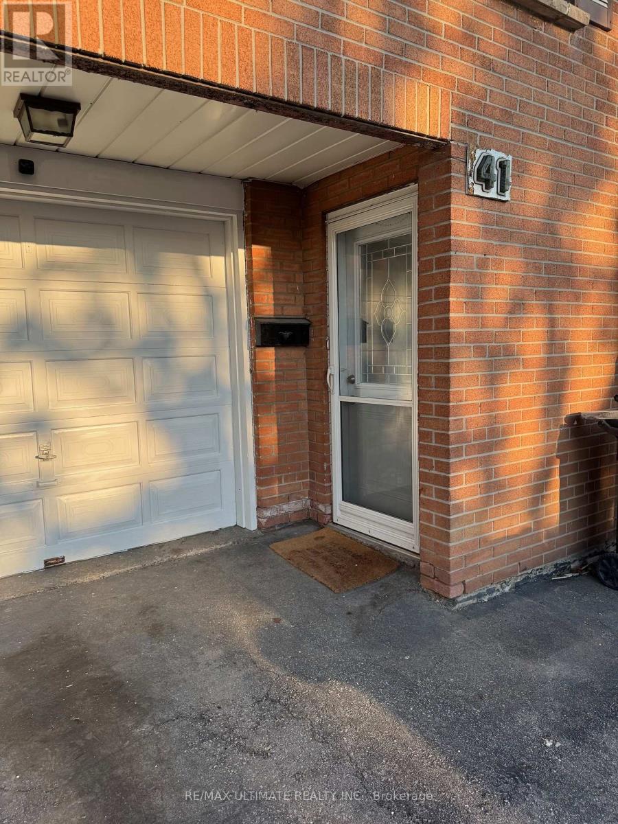 41 Clarion Road, Toronto, Ontario  M9R 3Y4 - Photo 4 - W12155305
