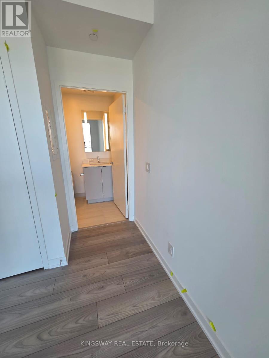 803 - 285 Dufferin Street, Toronto, Ontario  M6K 0J2 - Photo 10 - W12155314