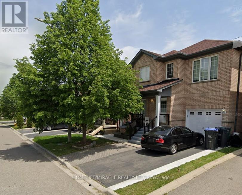 26 Roxton Crescent, Brampton, Ontario  L7A 2E7 - Photo 1 - W12155359