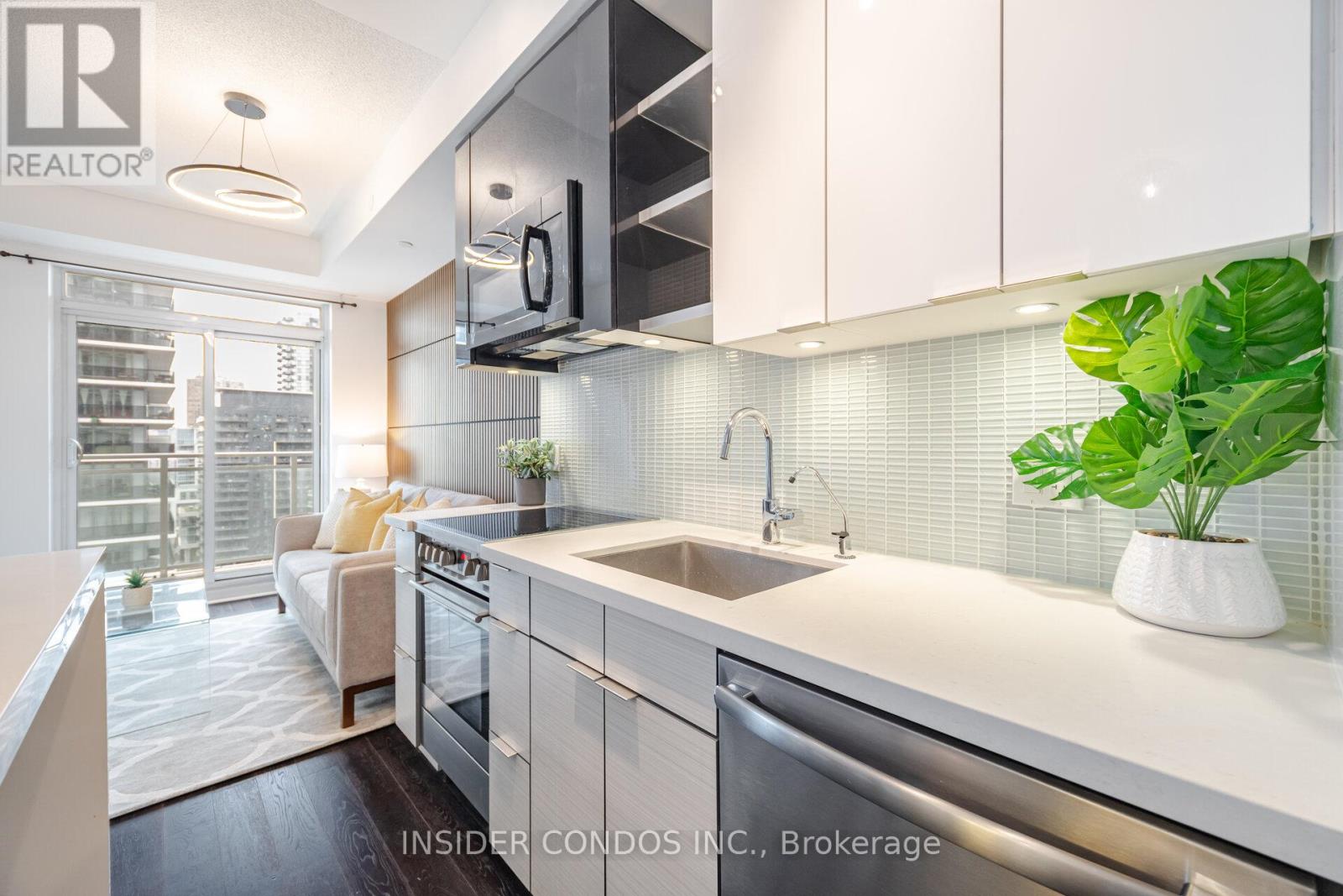 1307 - 33 Shore Breeze Drive, Toronto, Ontario  M8V 0G1 - Photo 13 - W12155380