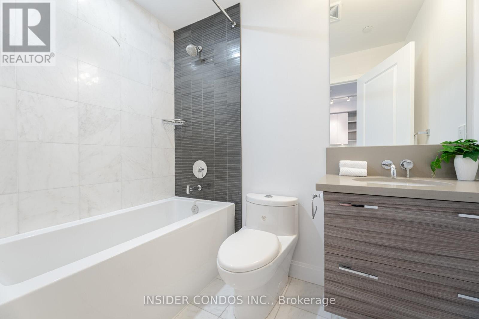 1307 - 33 Shore Breeze Drive, Toronto, Ontario  M8V 0G1 - Photo 21 - W12155380