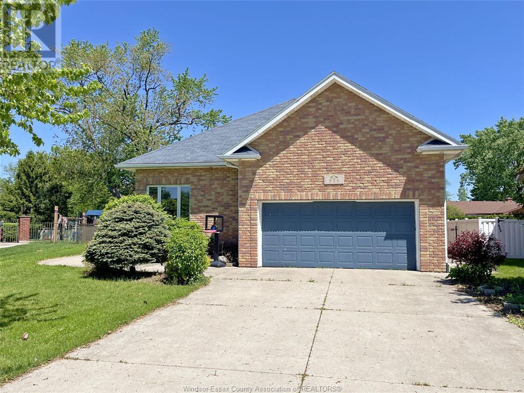 MLS# 25012311: 536 LISA CRESCENT, Windsor, Canada