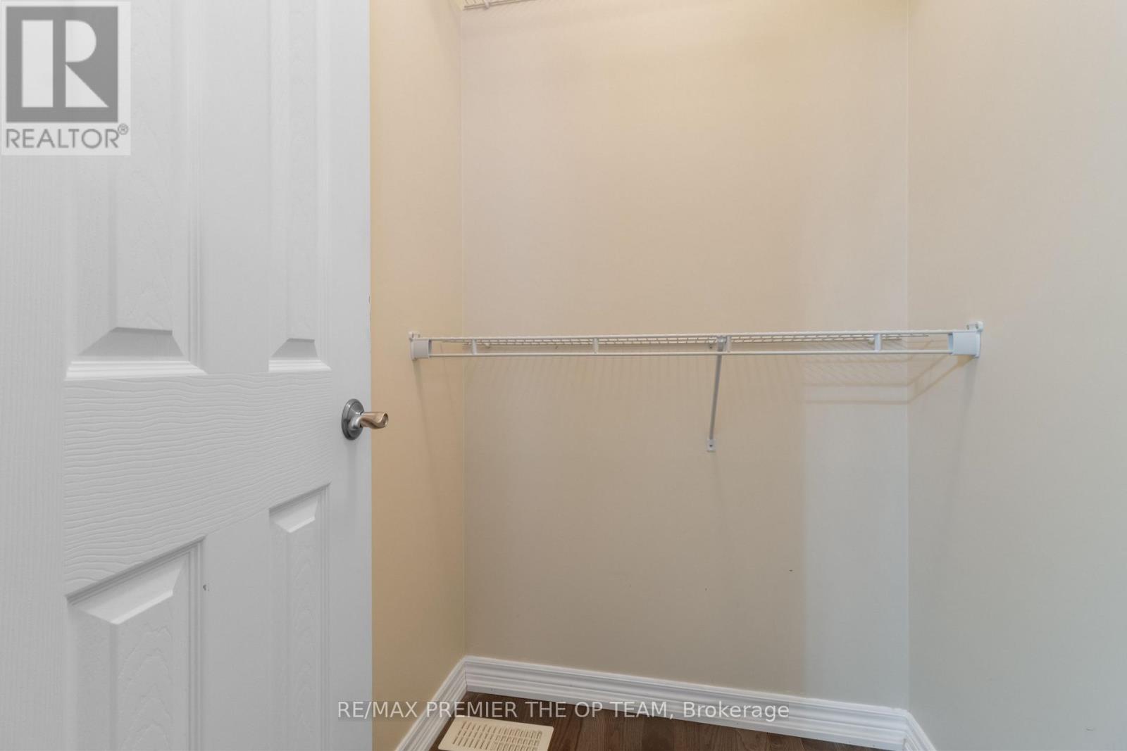 147 Pelech Crescent N, Hamilton, Ontario  L0R 1P0 - Photo 33 - X12155303
