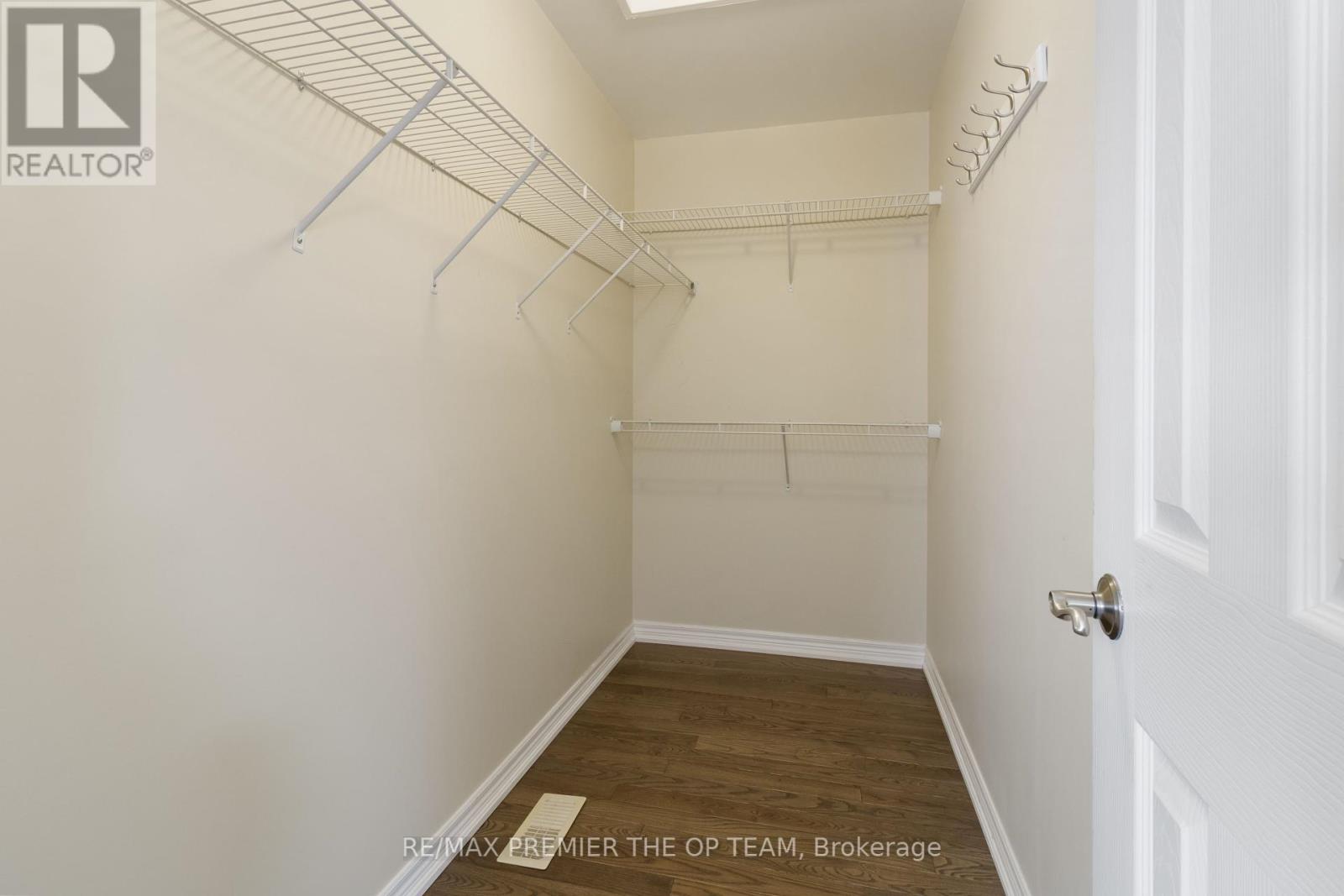 147 Pelech Crescent N, Hamilton, Ontario  L0R 1P0 - Photo 37 - X12155303