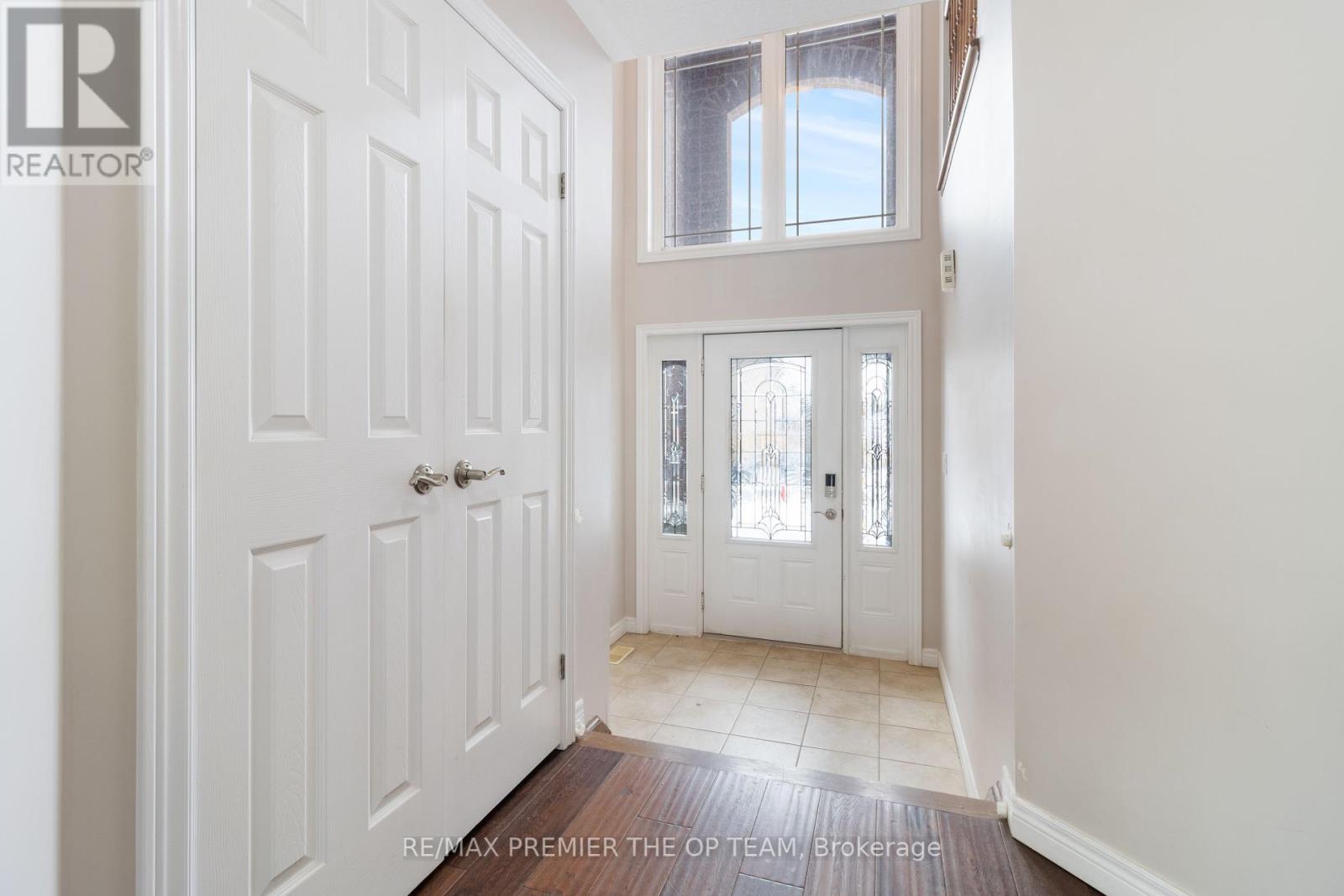 147 Pelech Crescent N, Hamilton, Ontario  L0R 1P0 - Photo 5 - X12155303