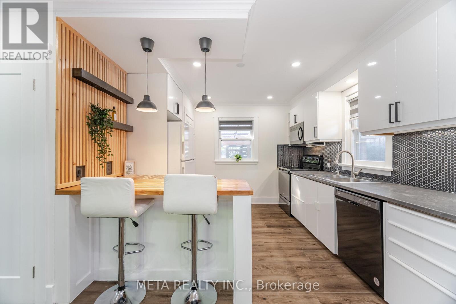 4 Greenview Street, Guelph, Ontario  N1E 2Y3 - Photo 7 - X12155427