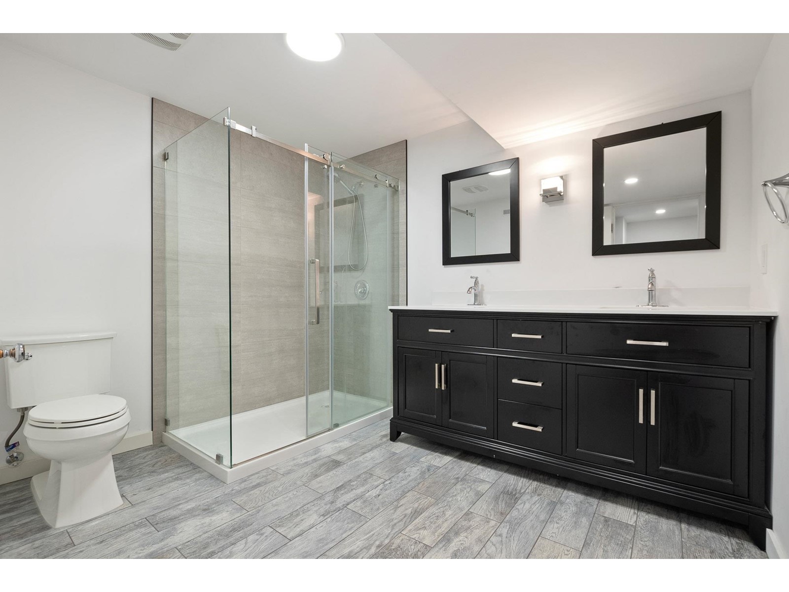 9867 Inglewood Crescent, Chilliwack Proper East, Chilliwack, British Columbia  V2P 5L7 - Photo 35 - R3003810