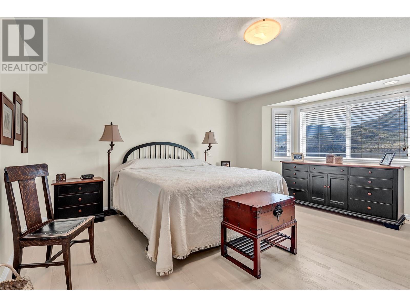 4597 Lakeside Road, Penticton, British Columbia  V2A 8W4 - Photo 26 - 10348194