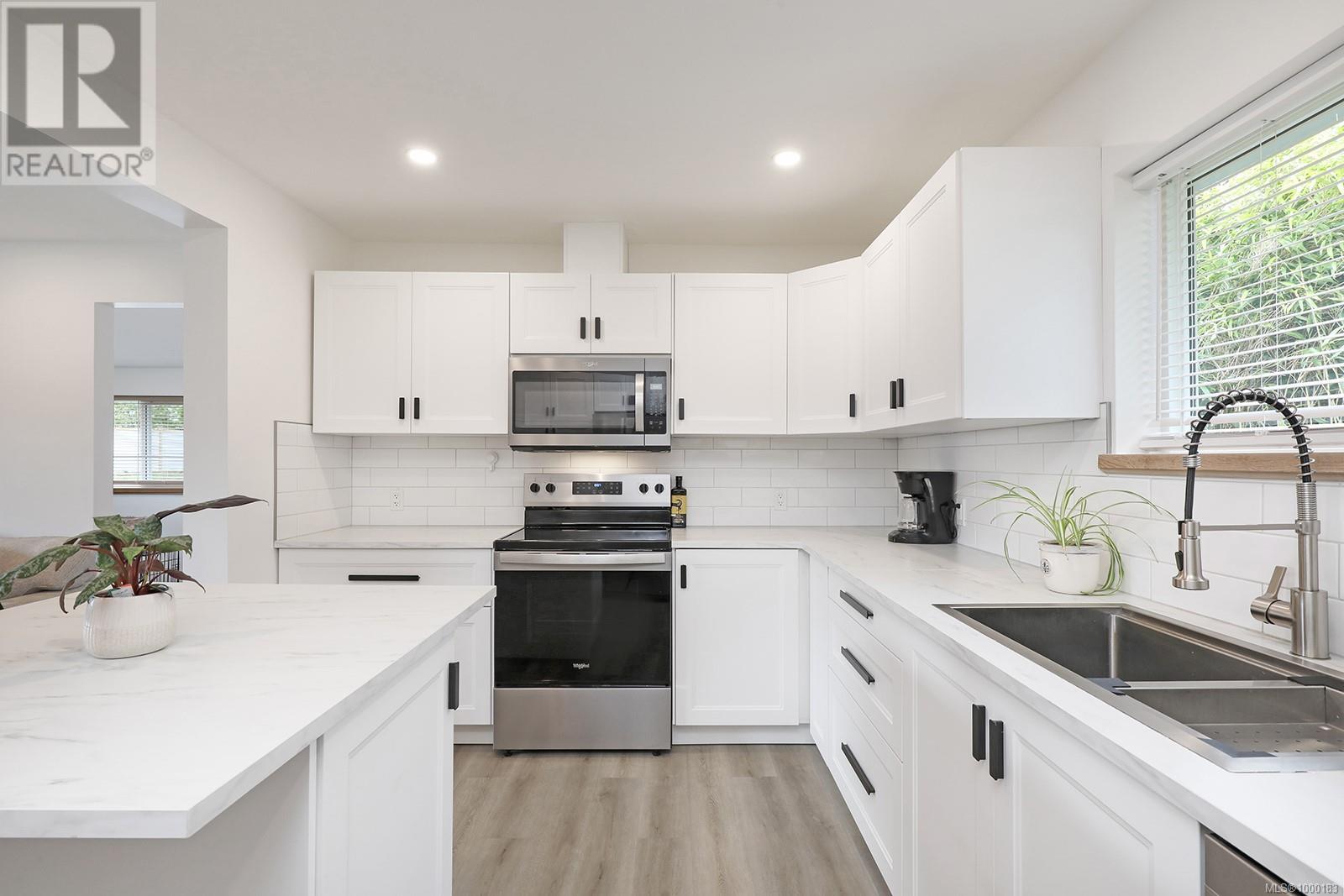 6645 Island Hwy N, Merville, British Columbia  V0R 2M0 - Photo 19 - 1000183