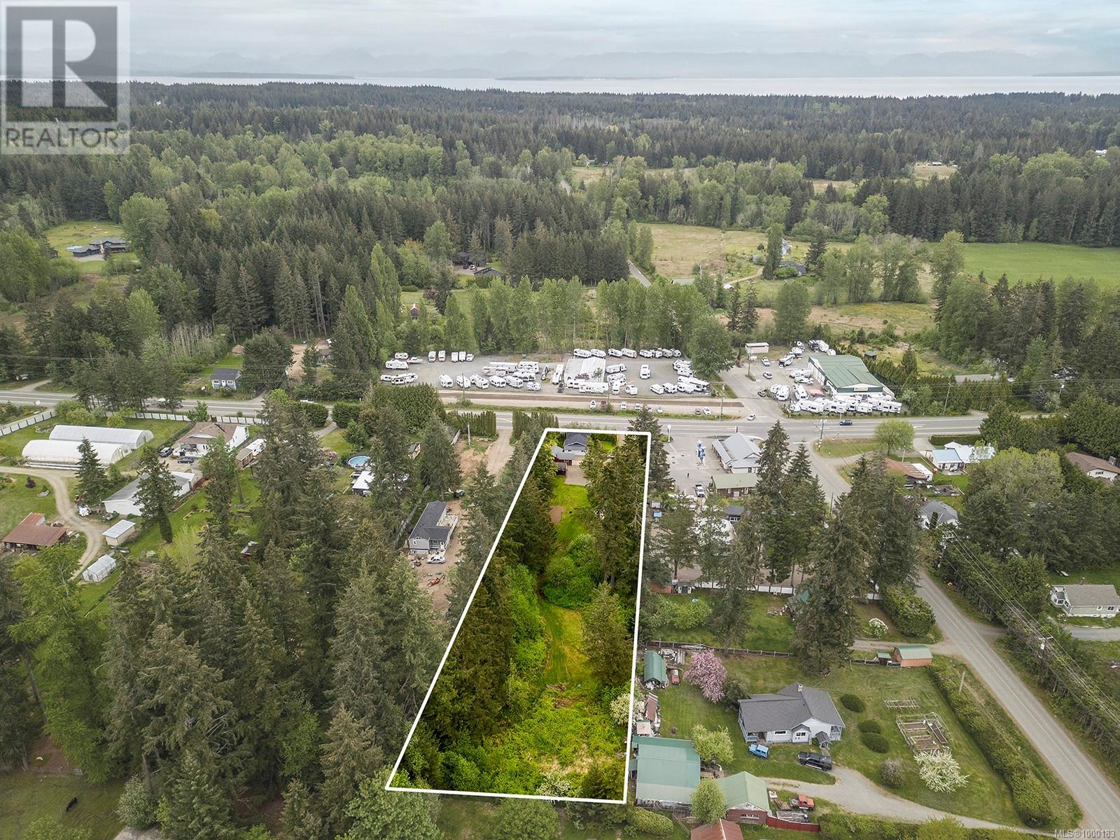 6645 Island Hwy N, Merville, British Columbia  V0R 2M0 - Photo 7 - 1000183